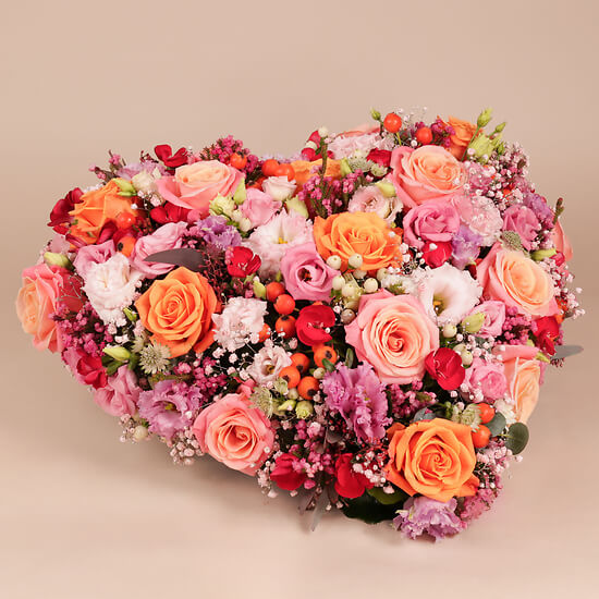 Mehrfarbiges Herz – Blumenlieferung Schweiz