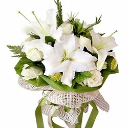 Bouquet White and Wonderful